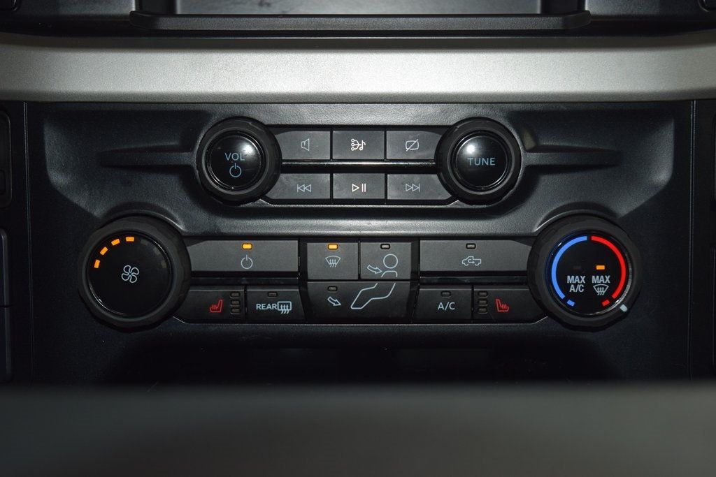 2024 Ford Super Duty F-550 DRW F550 CREW XLT 4X4 * POWERSTROKE * 11' FLATBED * 1 OWNER - 22988342 - 22