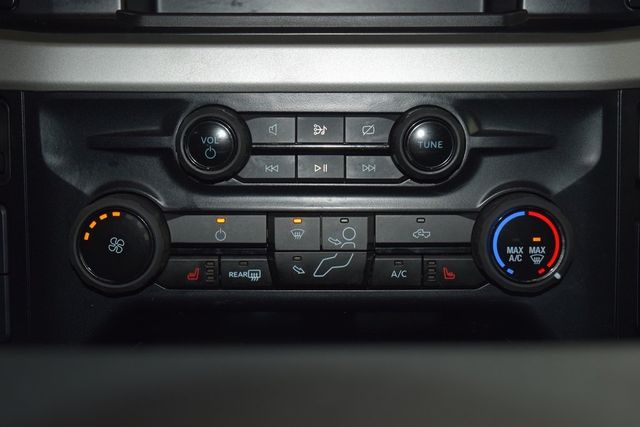 2024 Ford Super Duty F-550 DRW F550 CREW XLT 4X4 * POWERSTROKE * 11' FLATBED * 1 OWNER - 22988342 - 22