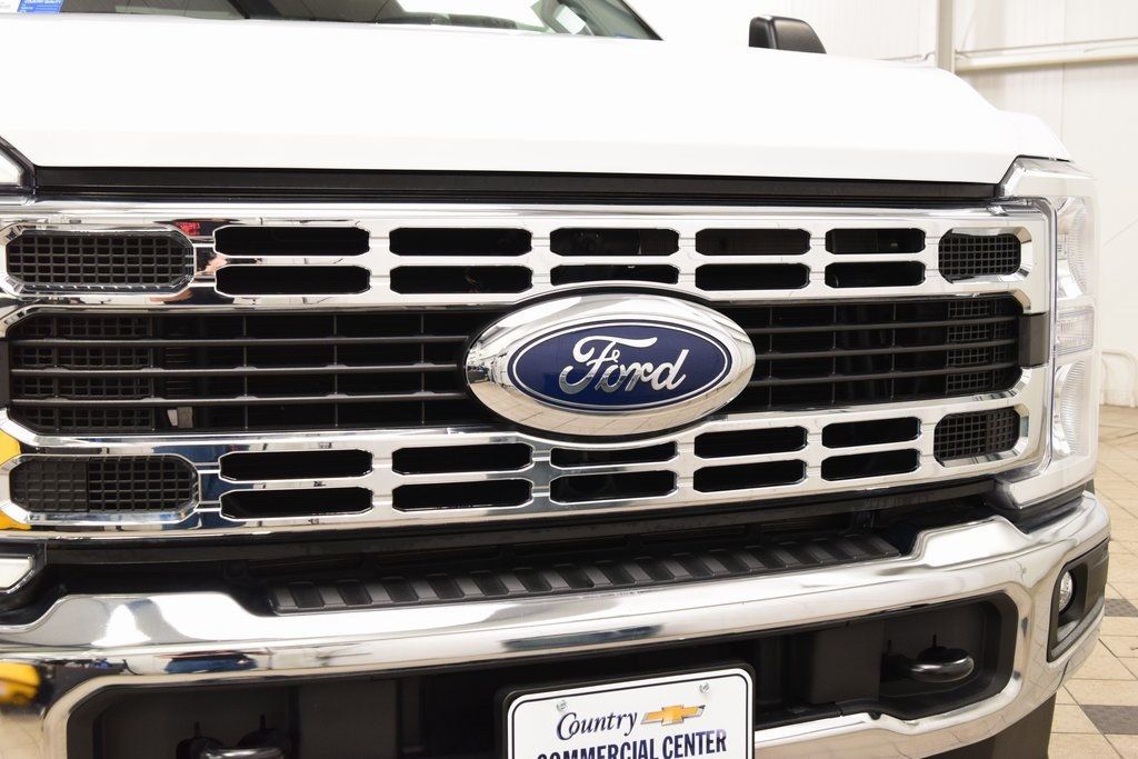 2024 Ford Super Duty F-550 DRW F550 CREW XLT 4X4 * POWERSTROKE * 11' FLATBED * 1 OWNER - 22988342 - 4