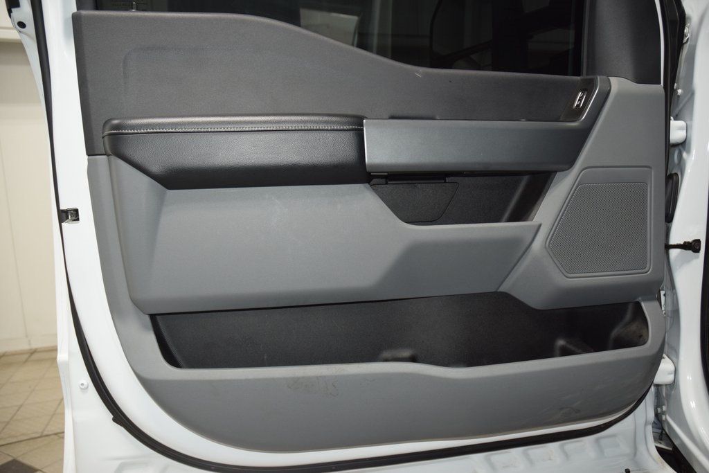 2024 Ford Super Duty F-550 DRW F550 CREW XLT 4X4 * POWERSTROKE * 11' UTILITY * 9K MILES - 22976020 - 35