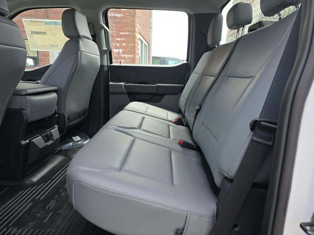 2024 Ford Super Duty F-550 DRW XL - 23040132 - 4