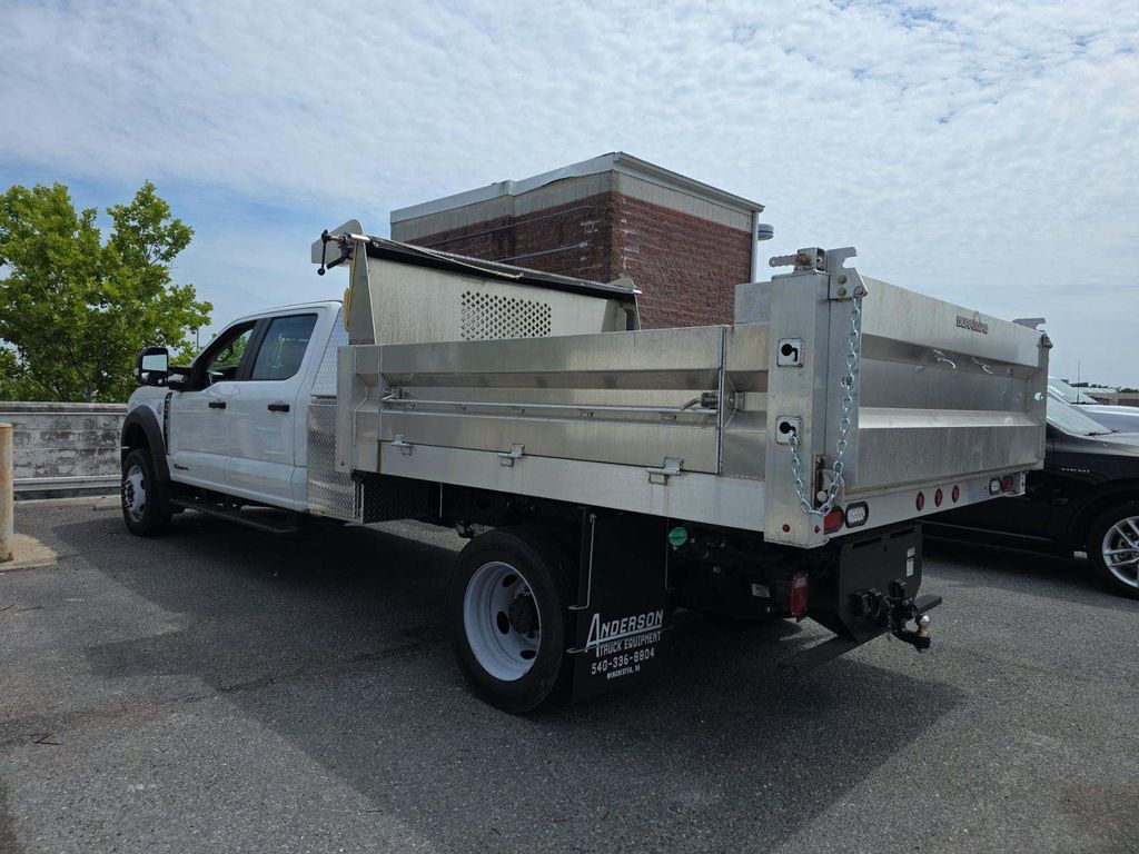 2024 Ford Super Duty F-550 DRW XL - 23040132 - 5