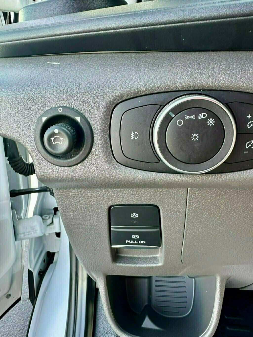 2024 Ford Transit Cargo Van photo 12