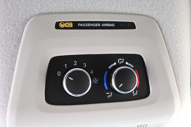 2024 Ford Transit Cargo Van T-150 148" Med Rf 8670 GVWR AWD - 23096554 - 31