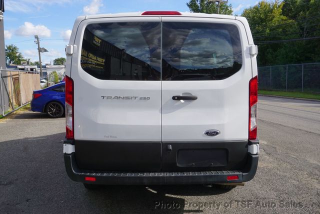2024 Ford Transit Cargo Van T-250 130" Low Rf 9070 GVWR RWD - 23086158 - 5
