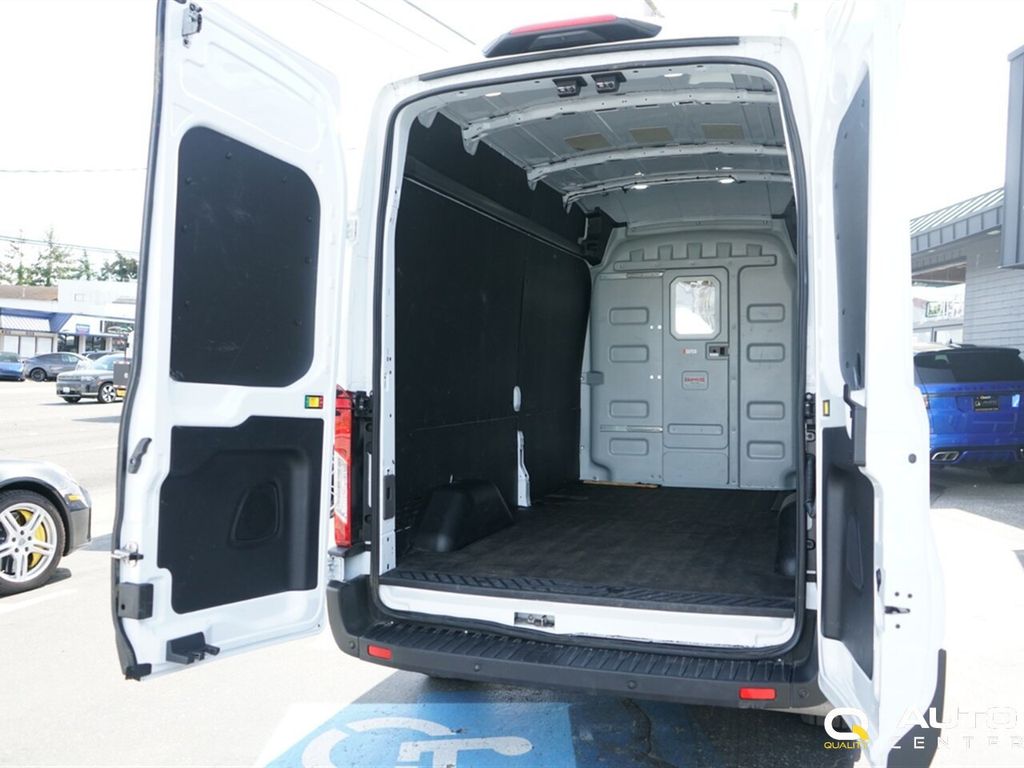 2024 Ford Transit Cargo Van T-250 148" Hi Rf 9070 GVWR RWD - 23016146 - 6