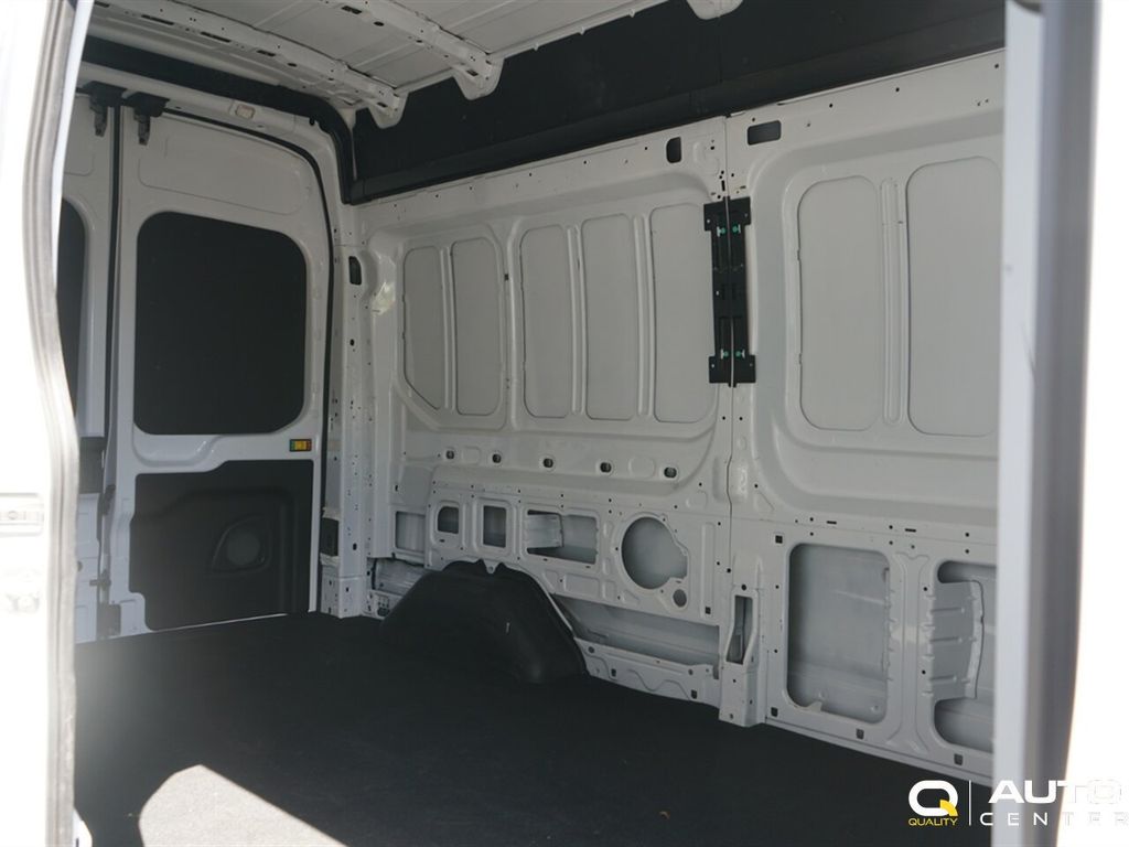 2024 Ford Transit Cargo Van T-250 148" Hi Rf 9070 GVWR RWD - 23044314 - 3