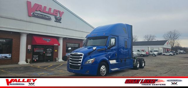 2024 Freightliner Cascadia 126  - 23004900 - 0