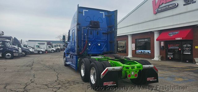2024 Freightliner Cascadia 126  - 23004900 - 13