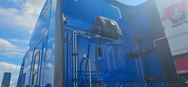 2024 Freightliner Cascadia 126  - 23004903 - 15