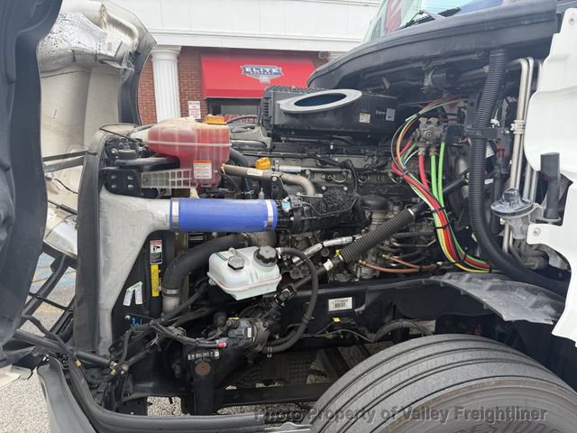 2024 Freightliner Cascadia 126  - 23073130 - 11