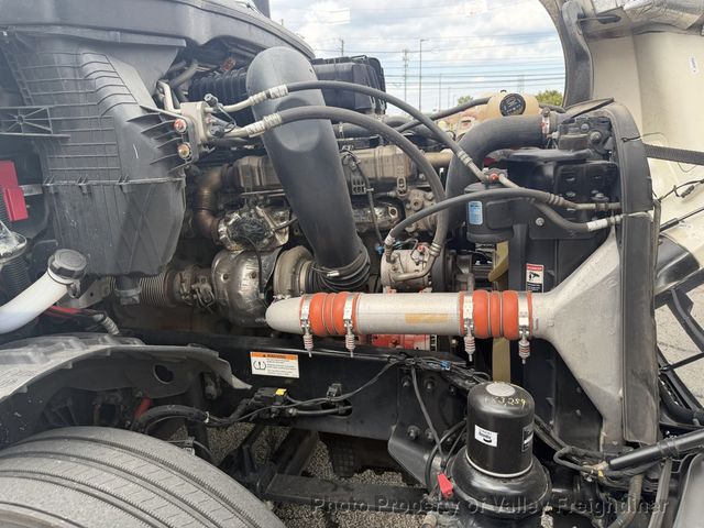 2024 Freightliner Cascadia 126  - 23073130 - 12