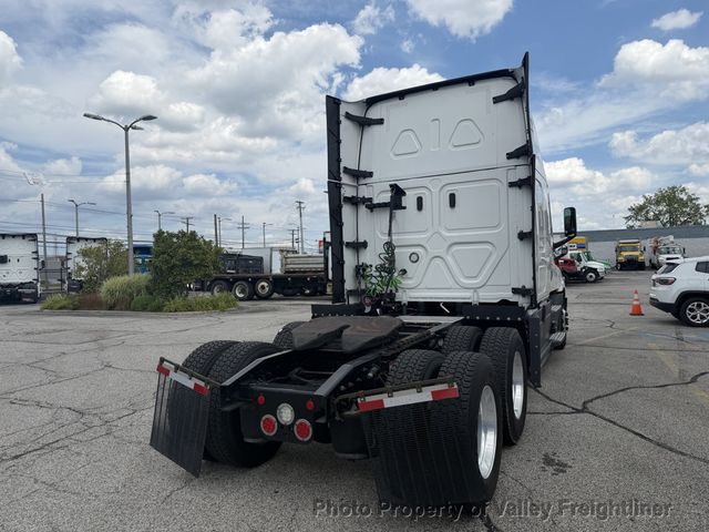 2024 Freightliner Cascadia 126  - 23073130 - 6