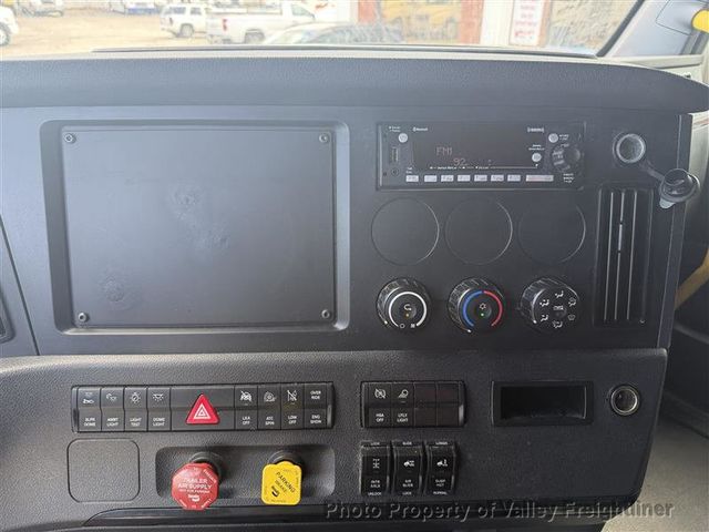 2024 Freightliner Cascadia 126  - 23075000 - 14