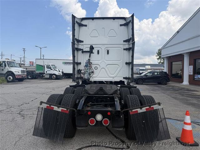 2024 Freightliner Cascadia 126  - 23075000 - 15