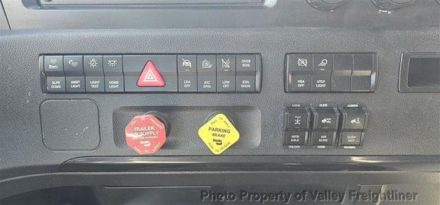 2024 Freightliner Cascadia 126  - 23092290 - 11
