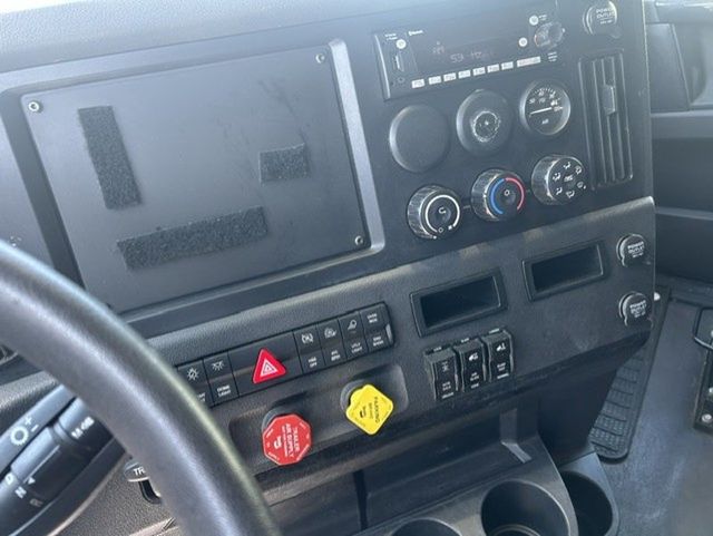 2024 Freightliner PT126SLP 2024 CASCADIA SLEEPER - 23026836 - 11