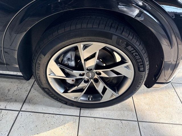 2024 Genesis Electrified GV70 Advanced AWD - 22944010 - 24