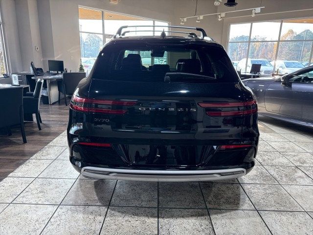 2024 Genesis Electrified GV70 Advanced photo 3