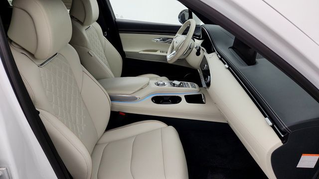 2024 Genesis Electrified GV70 Advanced AWD with Prestige Package - 22947567 - 11