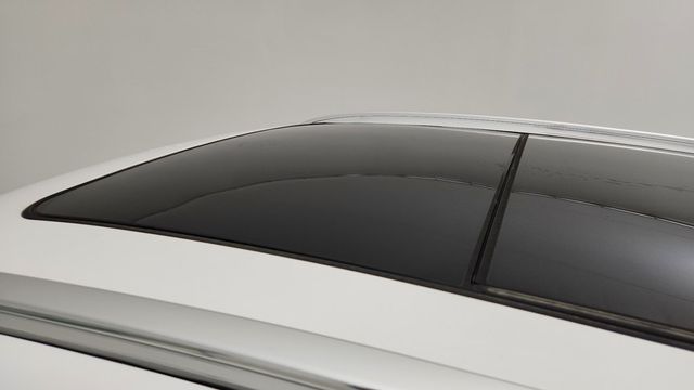 2024 Genesis Electrified GV70 Advanced AWD with Prestige Package - 22947567 - 26