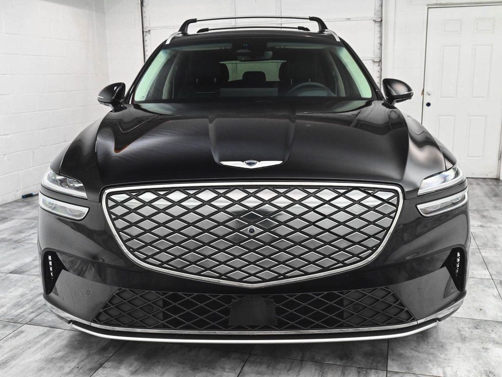 2024 Genesis Electrified GV70 Prestige photo 2