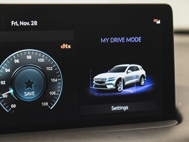 2024 Genesis Electrified GV70 Prestige - 22944455 - 28