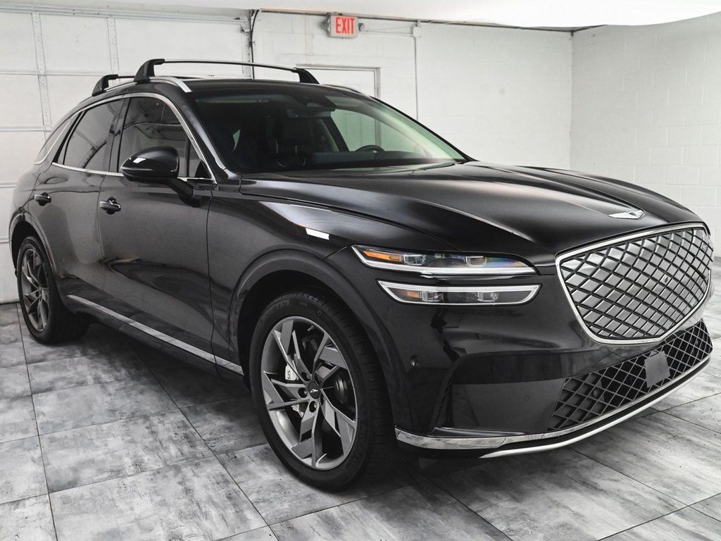 2024 Genesis Electrified GV70 Prestige photo 3