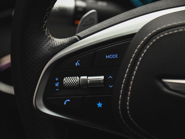 2024 Genesis Electrified GV70 Prestige - 22944455 - 31