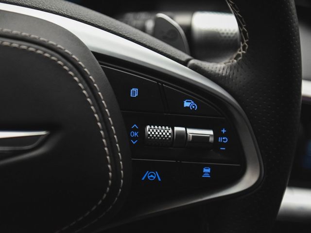 2024 Genesis Electrified GV70 Prestige - 22944455 - 32