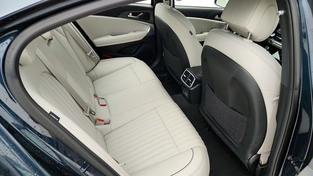 2024 Genesis G70 2.5T AWD - 22949834 - 23