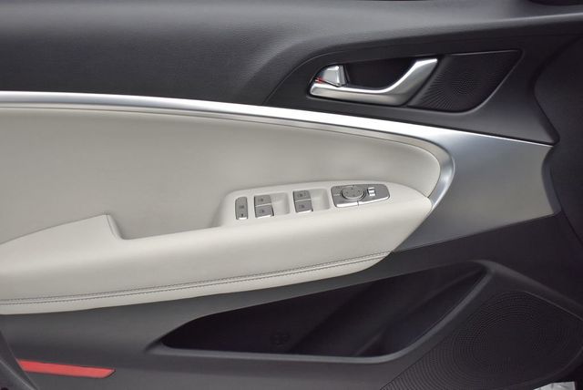 2024 Genesis G70 2.5T AWD - 22915803 - 10