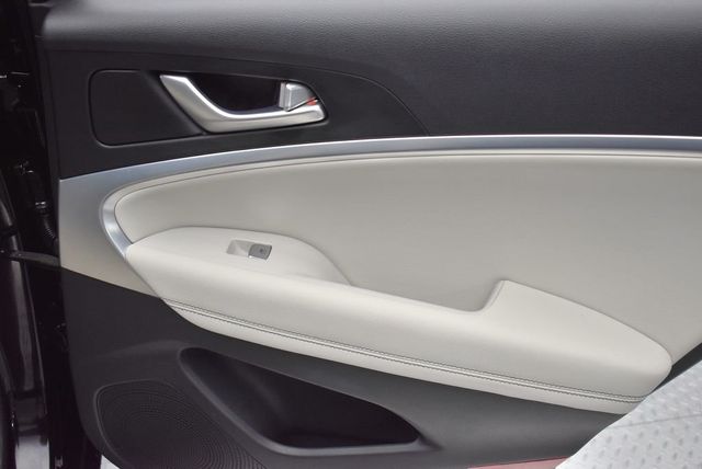 2024 Genesis G70 2.5T AWD - 22915803 - 29