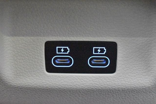 2024 Genesis G70 2.5T AWD - 22915803 - 32