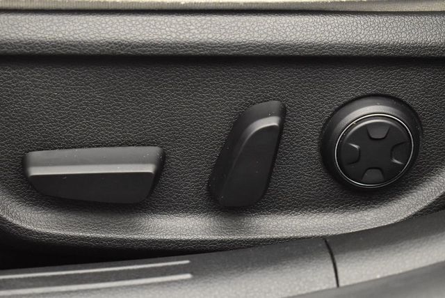 2024 Genesis G70 2.5T AWD - 22968035 - 14