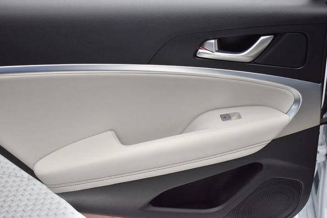 2024 Genesis G70 2.5T AWD - 22968035 - 33