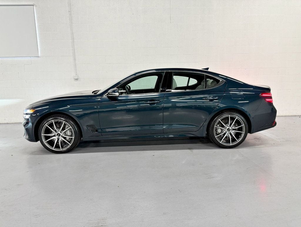 2024 Genesis G70 2.5T RWD - 22677225 - 2