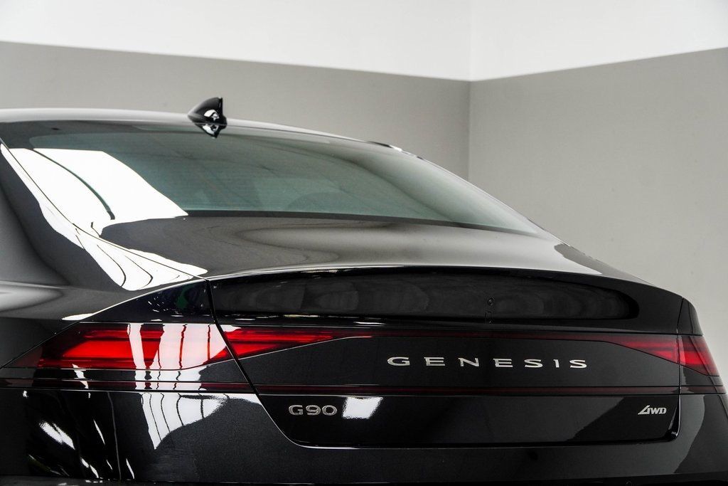 2024 Genesis G90 3.5T AWD photo 14