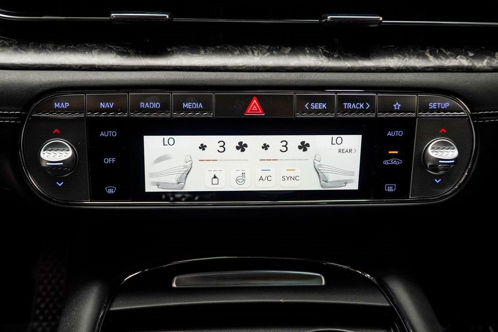 2024 Genesis G90 3.5T AWD photo 26