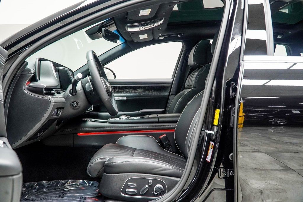 2024 Genesis G90 3.5T AWD photo 41