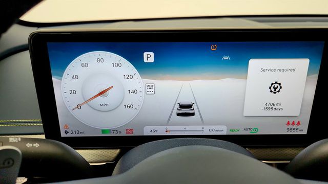 2024 Genesis GV60 Performance AWD w/ Dual Motors & Advanced Driver Assistance - 22993464 - 14