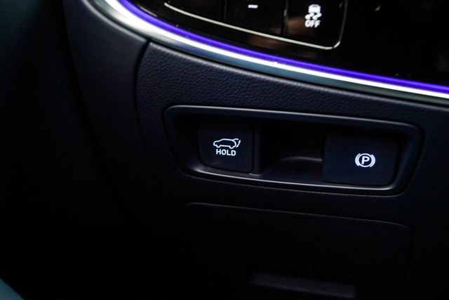 2024 Genesis GV70 2.5T AWD - 22992995 - 31