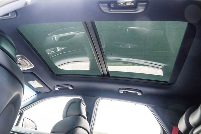 2024 Genesis GV70 2.5T AWD - 22992995 - 43