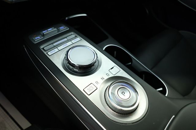 2024 Genesis GV70 2.5T AWD with Select and Advanced Packages - 22920568 - 14