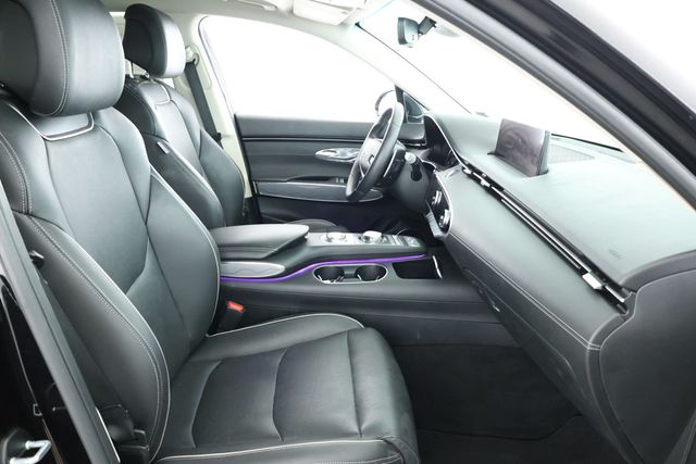 2024 Genesis GV70 2.5T AWD with Select and Advanced Packages - 22920568 - 24