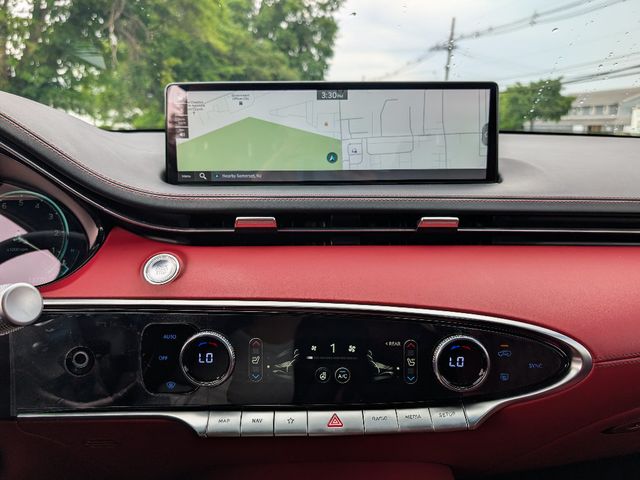 2024 Genesis GV70 3.5T Sport - 23072835 - 27