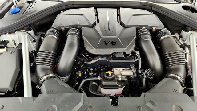 2024 Genesis GV70 3.5T Sport AWD with Advanced Package - 22957807 - 28