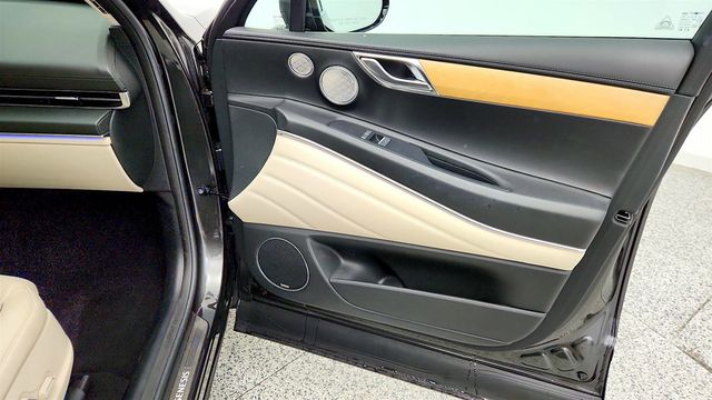 2024 Genesis GV80 2.5T AWD w/ Advanced Package, Roof Rack & Illuminated Sills - 23068805 - 26