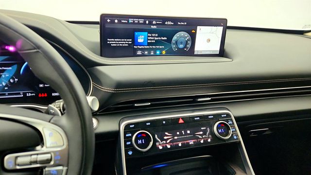 2024 Genesis GV80 3.5T AWD with Advanced & Prestige Matte Packages - 22963597 - 16