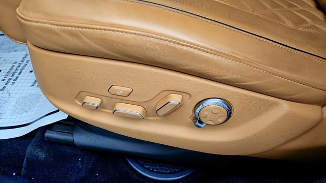 2024 Genesis GV80 3.5T AWD with Advanced & Prestige Packages - 22978772 - 11